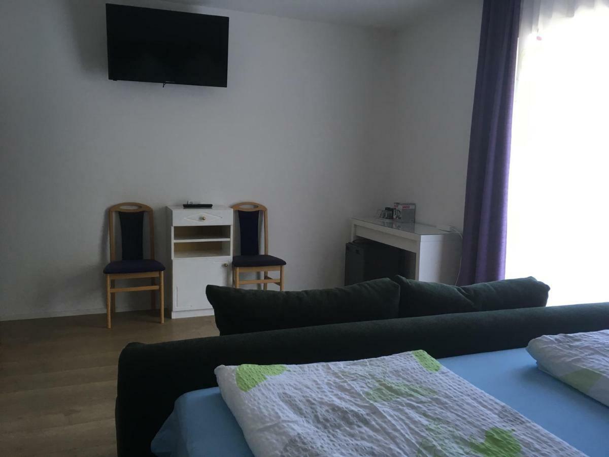 Pension Waldesruh Velden am Woerthersee Exterior photo